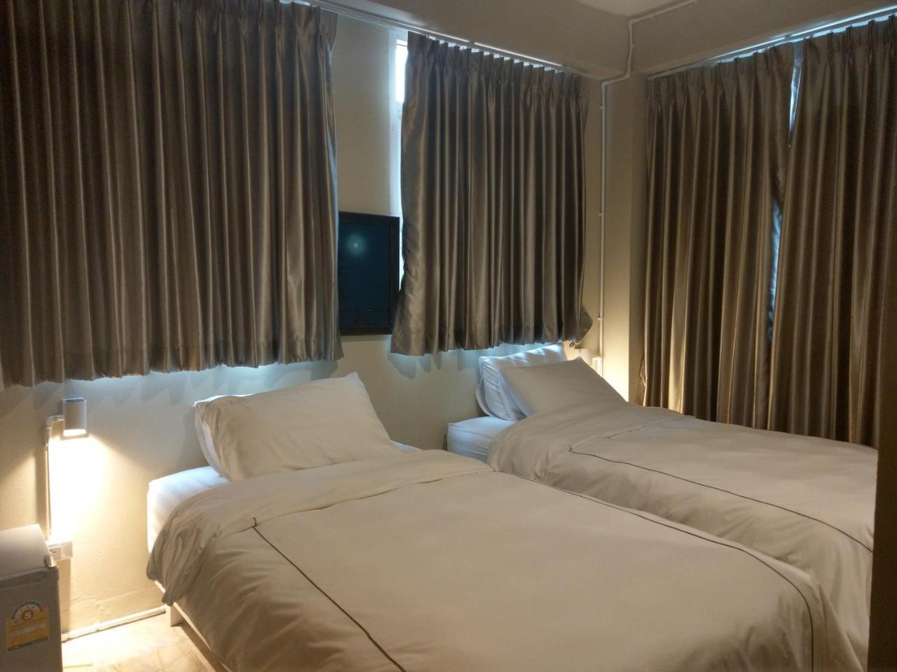 Warila Hotel Samut Prakan Ngoại thất bức ảnh