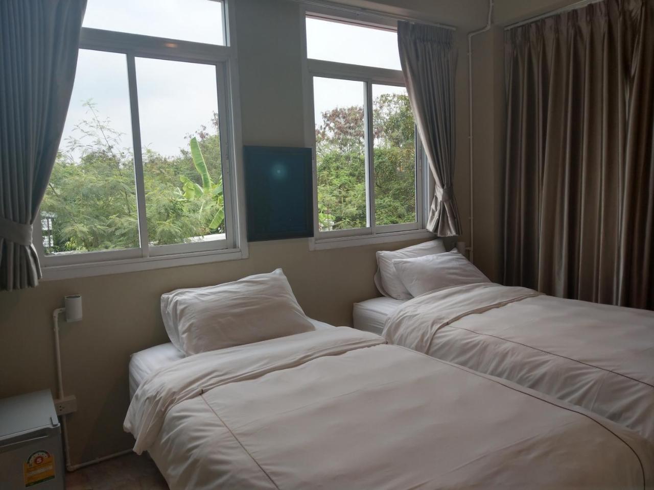 Warila Hotel Samut Prakan Ngoại thất bức ảnh