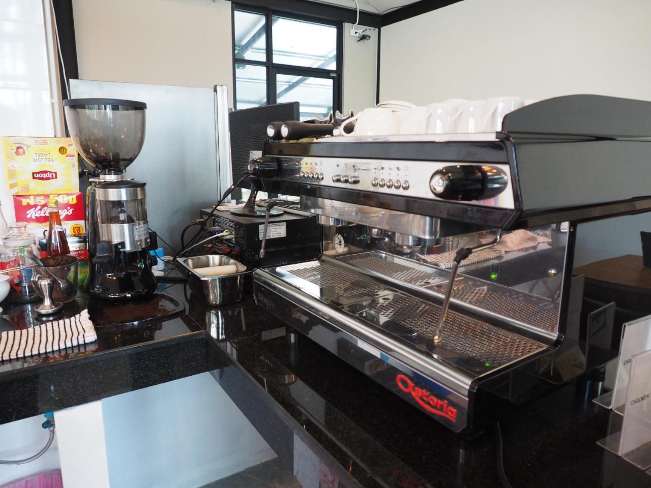 Warila Hotel Samut Prakan Ngoại thất bức ảnh