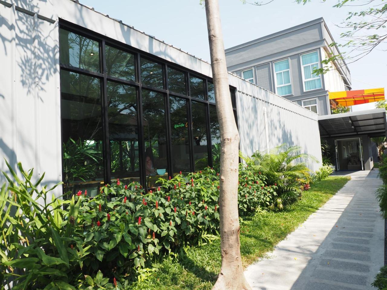 Warila Hotel Samut Prakan Ngoại thất bức ảnh